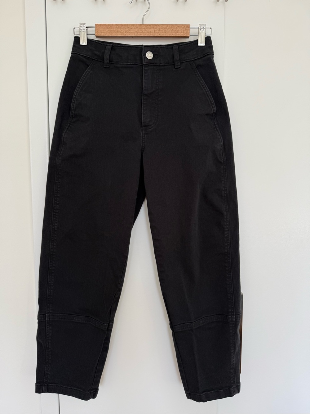 Everlane Utility Barrel Pant in Black, Size 2